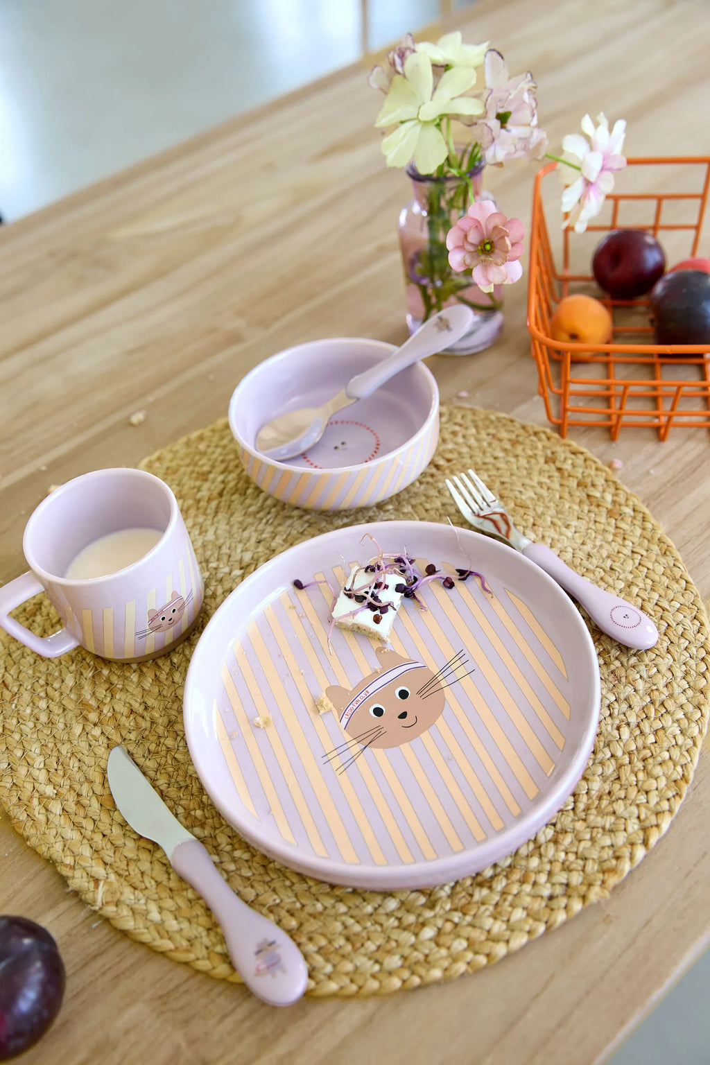 Porseleinen Kinderservies met Siliconen Antislip – 3-delige Set – Tiny Team Cat – LÄSSIG