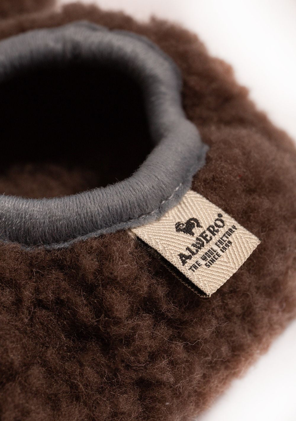 Wool children's slippers - Cloudlet Junior Choco Martini – 100% wool – Alwero x Salty Stitch