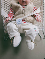 Babyweste Lulu Light Sand Brown – 100 % Wolle – Alwero