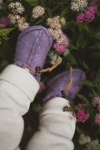 Emo Babyslofjes Lilly – Chaussons pour bébé en laine – Violet – 100 % laine – Alwero