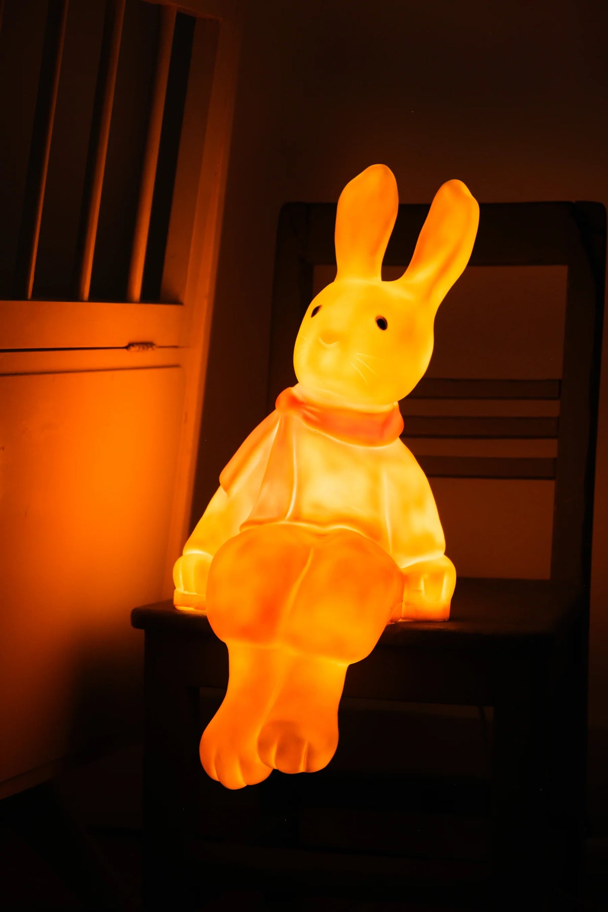 Nachtlampe Hase Lenny – Rot mit Dimmer – 50 cm – Egmont Toys
