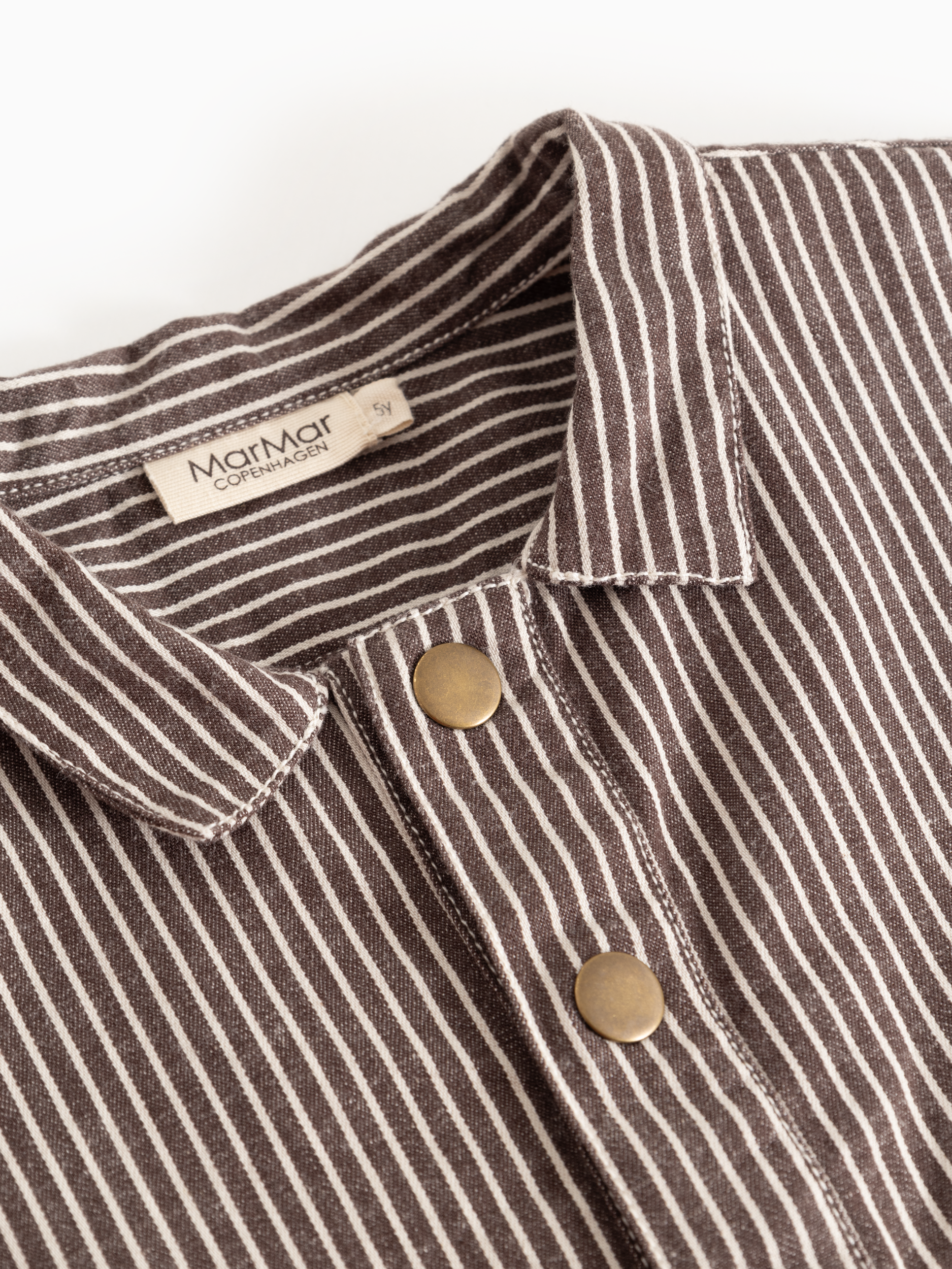 Overshirt Tovan - Soft denim - Dark Brownie Stripe - MarMar Copenhagen - productfoto - afbeelding 4