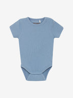 Romper korte mouw - Katoen & Modal mix - Windward Blue - Body SS Rib - Huttelihut - voorkant