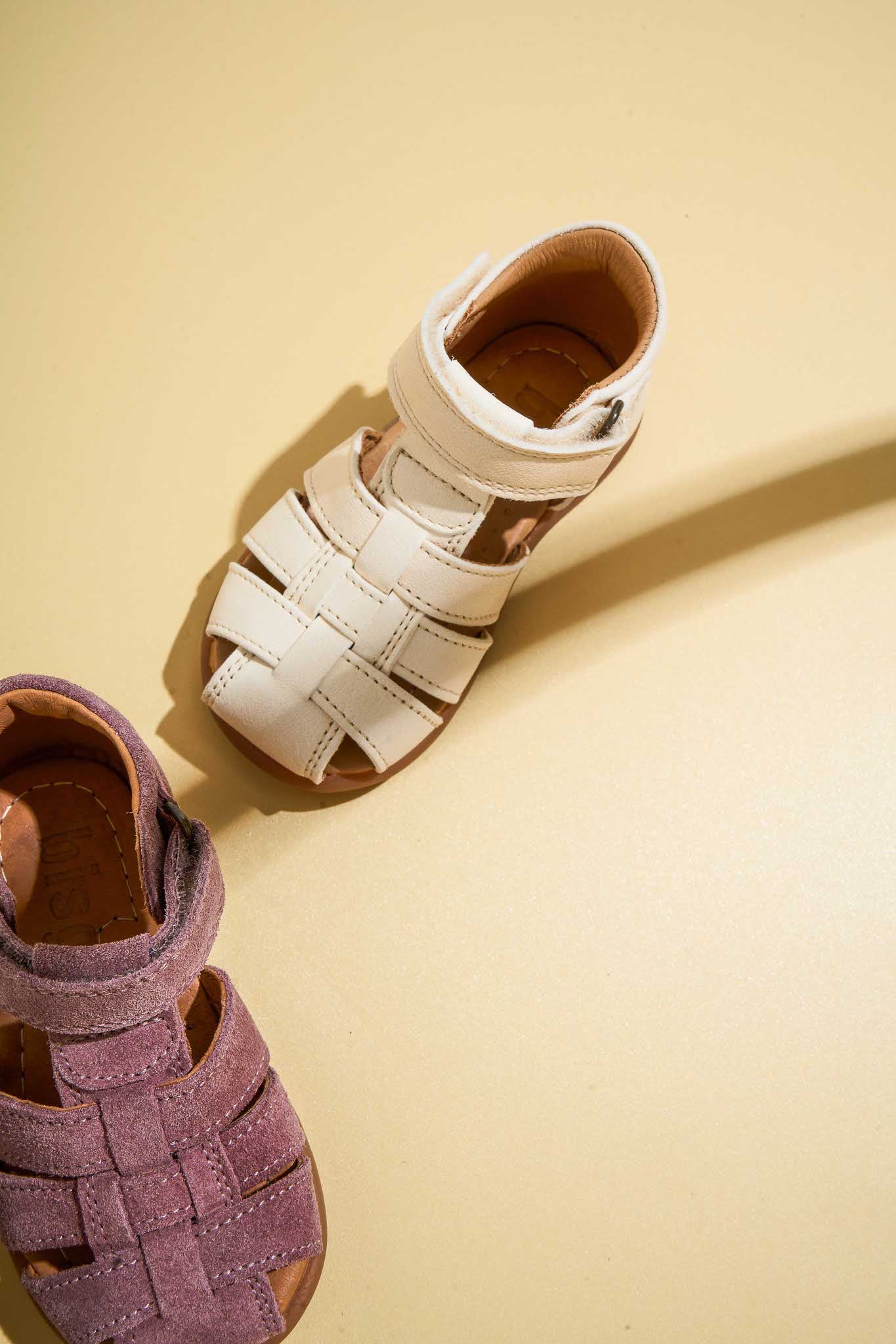 Leather sandal - Closed toe - Linen/white - Bisgaard