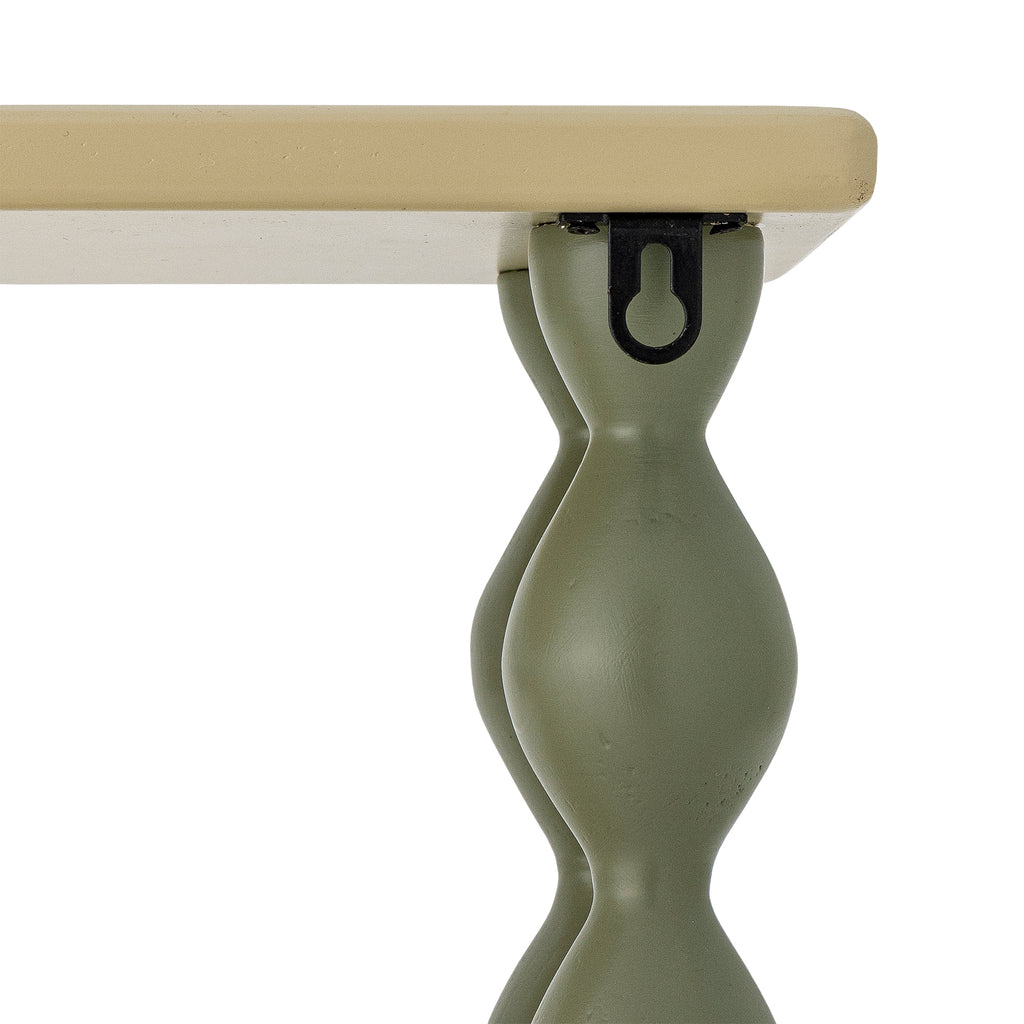 Bibiola Shelf Multi – Bloomingville MINI: close-up of the scalloped bracket and mounting.