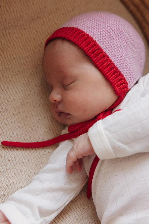 Bonnet Dolly - Baby Strikmutsje - Merinowol - HVID - voorkant