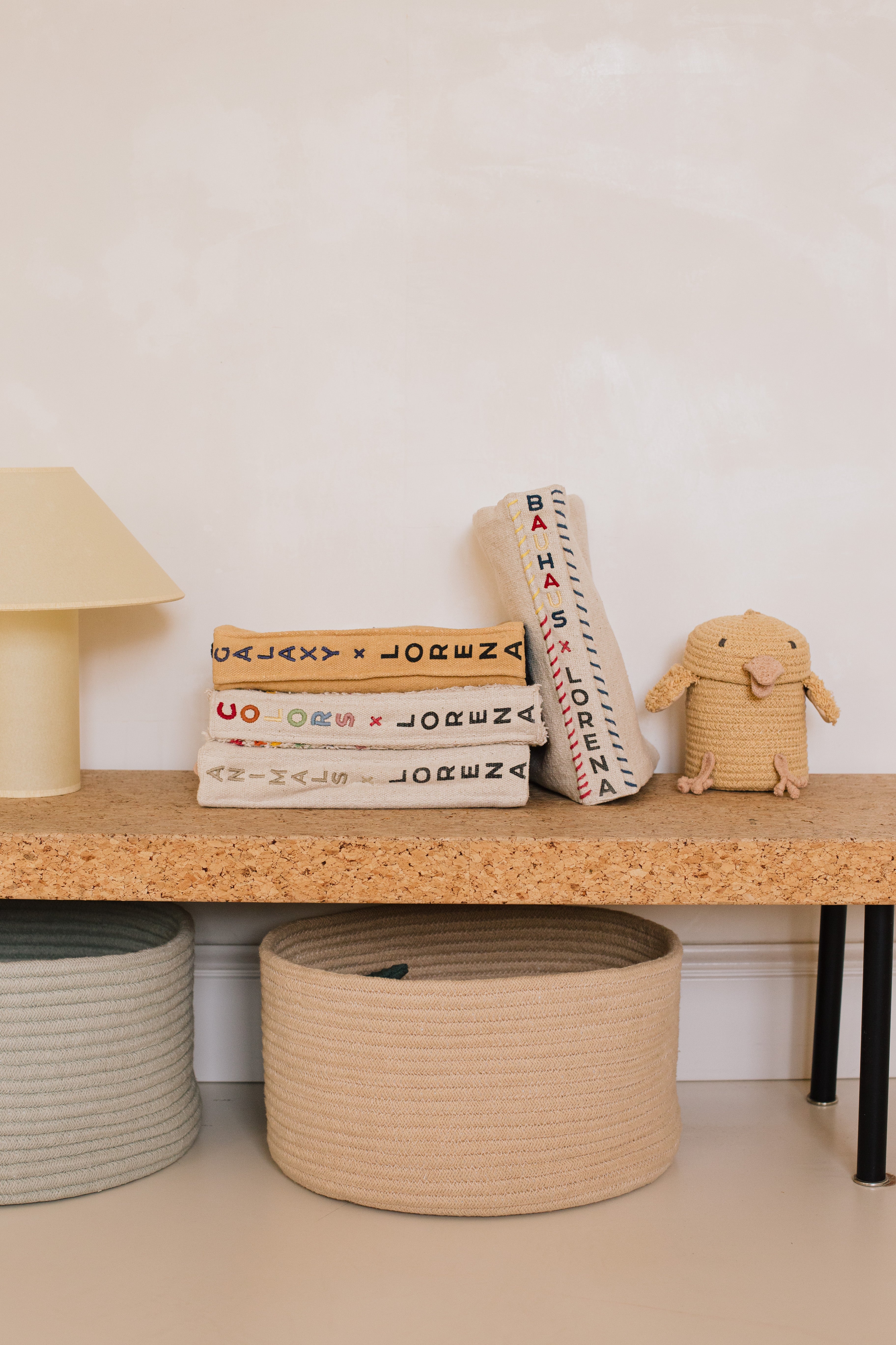 Sensory Book Bauhaus - Sensorisch activiteitenboek - 22 × 28 cm - Lorena Canals - productfoto - afbeelding 10