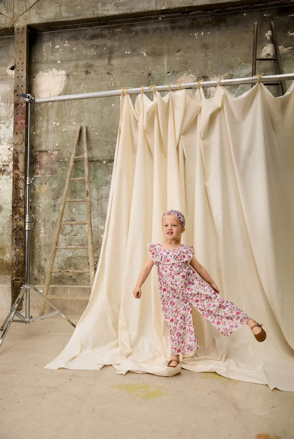 Jumpsuit - Overall Irma - Bio-Baumwolle - Cream Floral Haven - Louise Misha