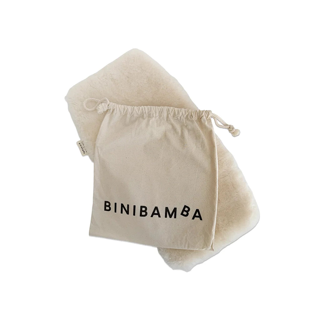 Lammfell für LEVO Babywippe – 100 % Merino Lammfell – Charlie Crane x Binibamba