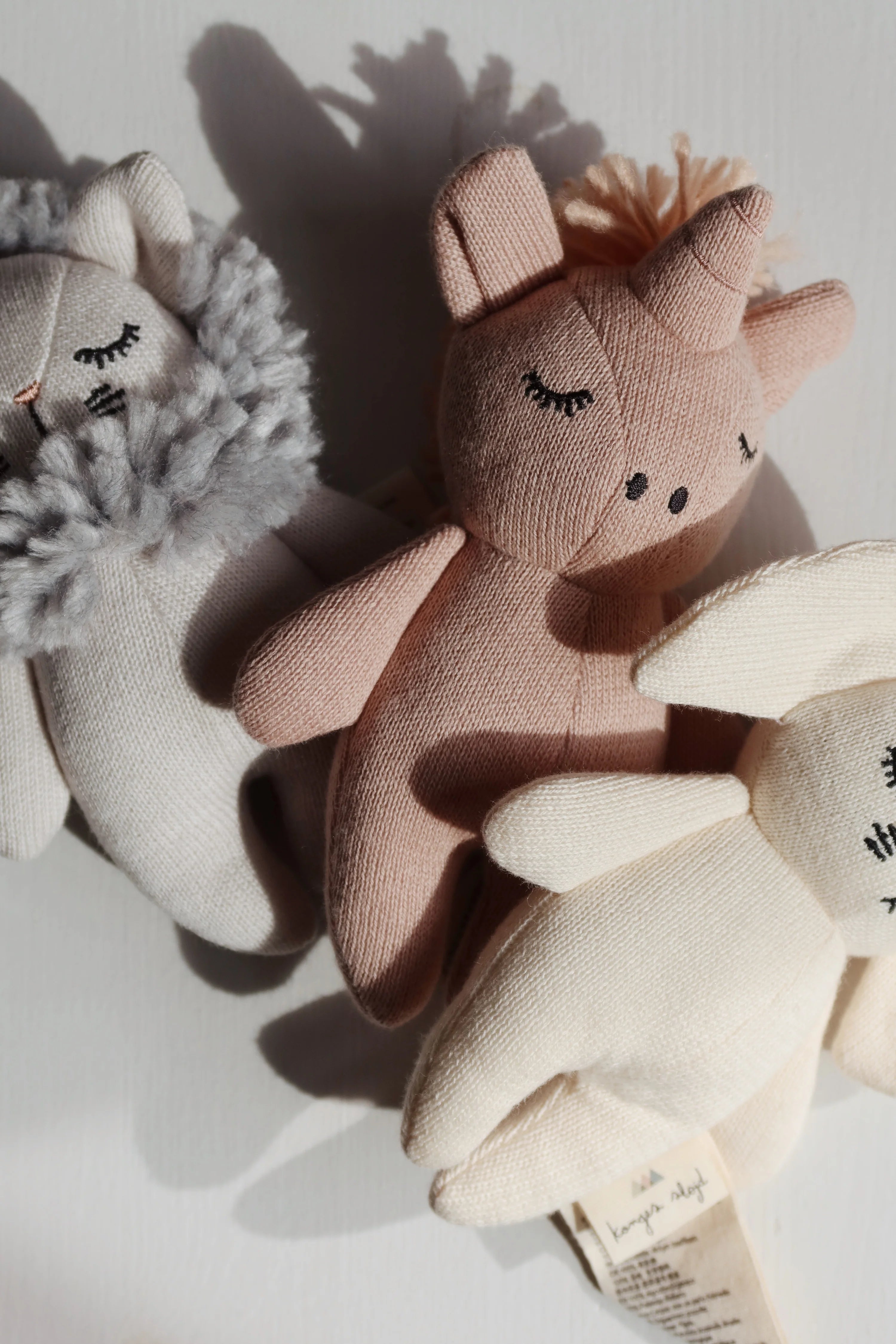 Mini Eenhoorn - Zacht knuffeltje met belletje - Biologisch katoen - Konges Sløjd 