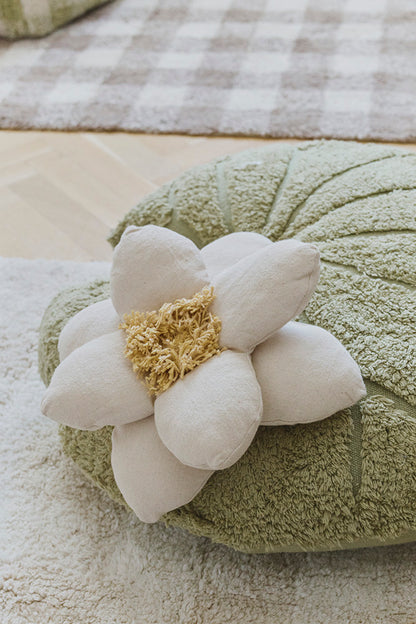 Floor Cushion Water Lily – Vloerkussen en poef – Matcha – 60 × 60 cm – Lorena Canals