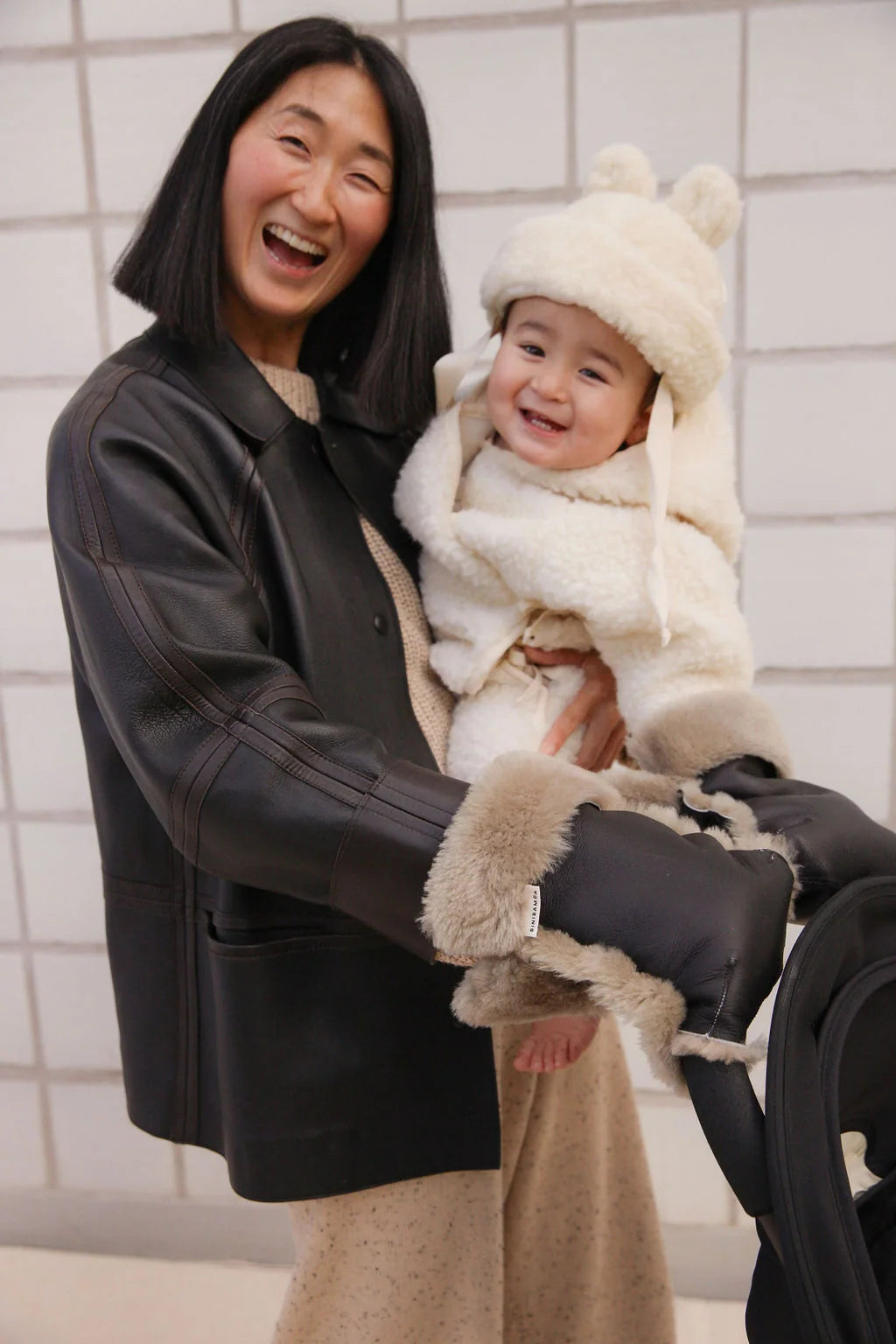 Toast Puffmuff – Luxury Merino Sheepskin Stroller Footmuff – BINIBAMBA