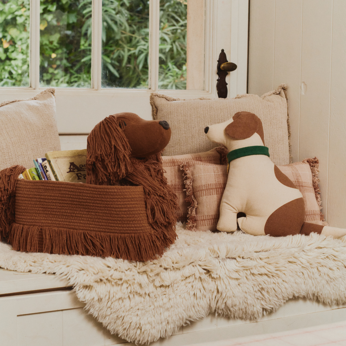 Cushion Cooper – Beagle kussen – 45 × 36 × 11 cm – Lorena Canals