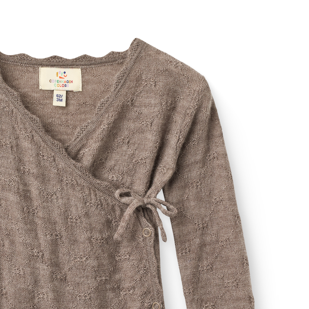 Baby setje - Pointelle overslag romper en legging - Natural Melange - 100% merino wol - Copenhagen Colors - close up