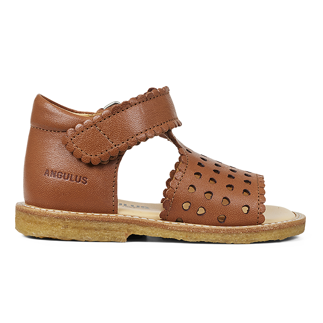 Angulus - Open teen sandaal met mini-hartjes en klittenband - Cognac - 100% Chroomvrij Leer - zijaanzicht