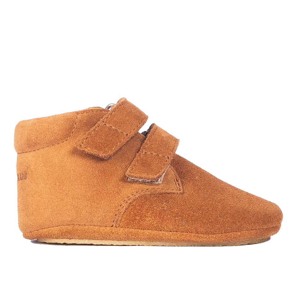 Angulus - Zachte en flexibele leren prewalkerschoen Baby schoentje - Cognac - Suede - 100% Chroomvrij leer - zijaanzicht productfotot