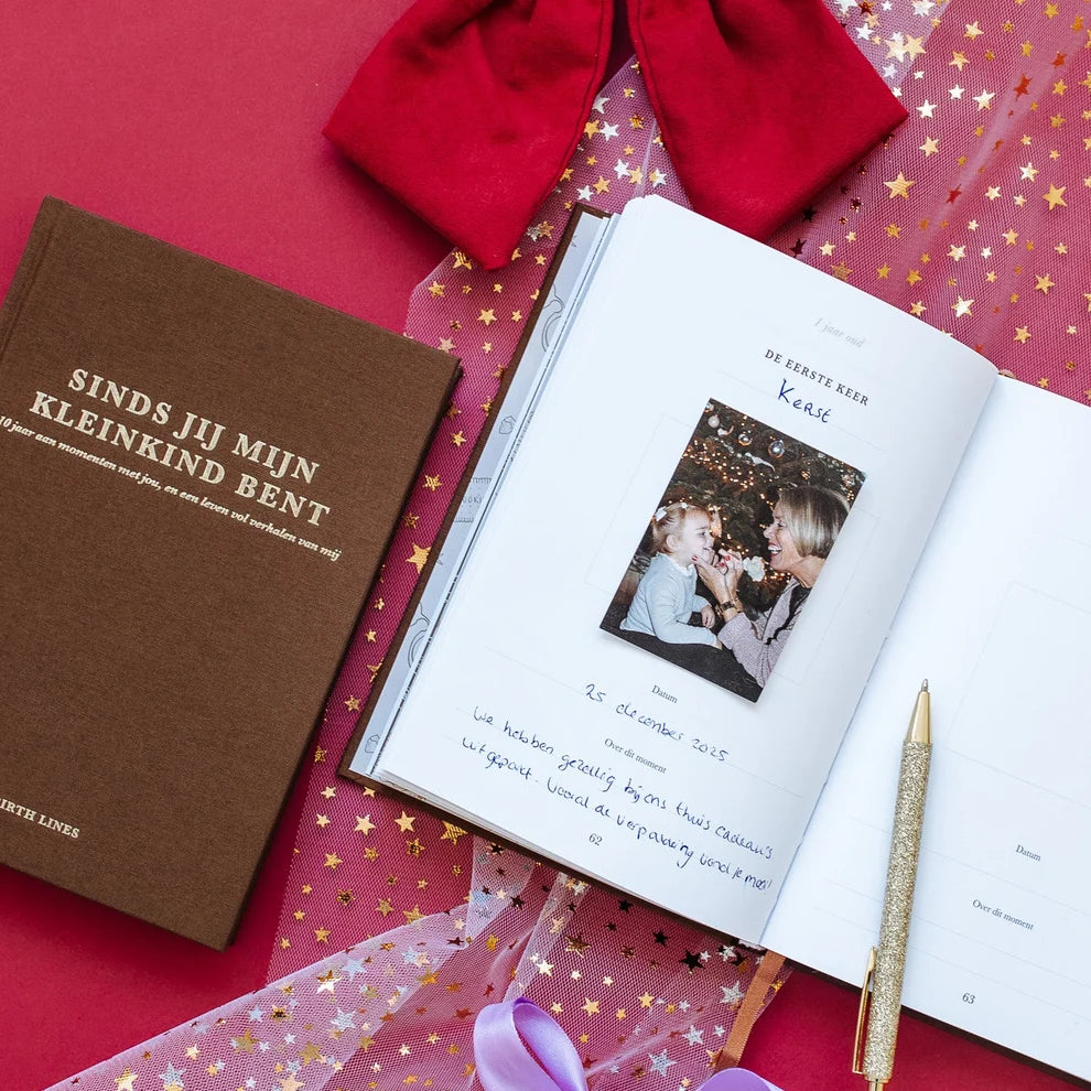 Sinds jij mijn kleinkind bent – Großeltern-Eintragebuch mit Erinnerungen und Lebensweisheiten für 10 Jahre – Birth Lines