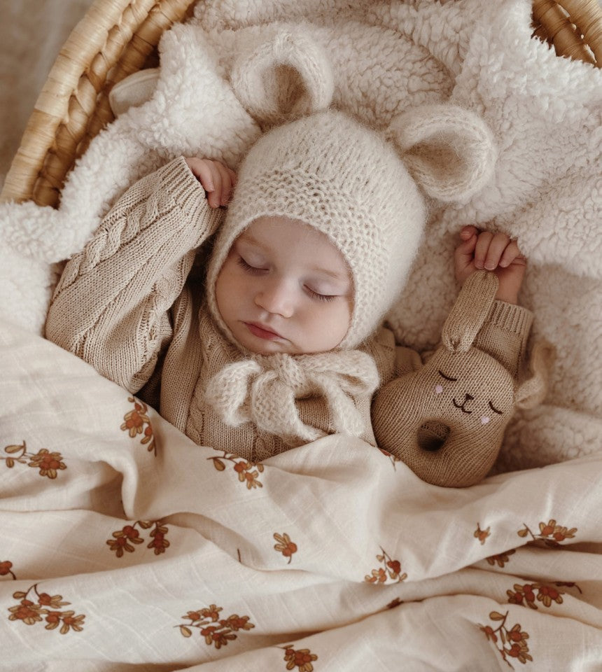 Soft rattle - Rabbit/Bunny rattle - Alpaca wool - Sand/Beige - Main Sauvage