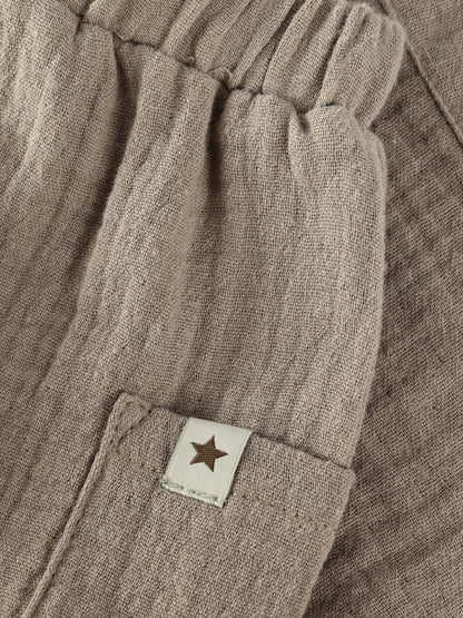 Baby broekje - Biologisch katoen/Mousseline - Bruin/Moon Rock - Huttelihut close up