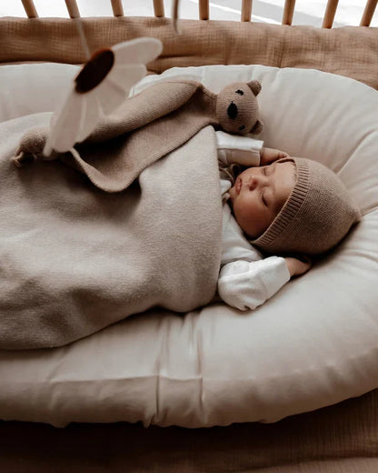 Bonnet Dolly - Baby Strikmutsje - Merinowol - HVID