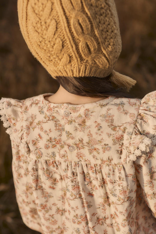 Saralou Jurk – Cream Carnation Vale – Biologisch Katoen Corduroy – Louise Misha