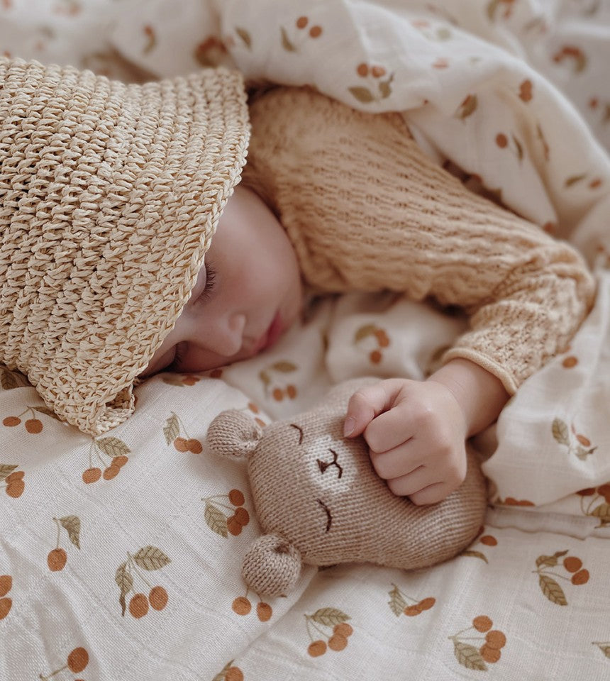Soft rattle - Bear/Teddy rattle - Alpaca wool - Main Sauvage