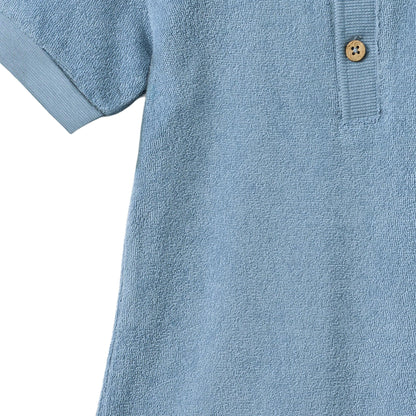 Badstof boxpakje - Playsuit Sully - Biologisch  katoen - Faded Denim/Blauw - Wheat close up